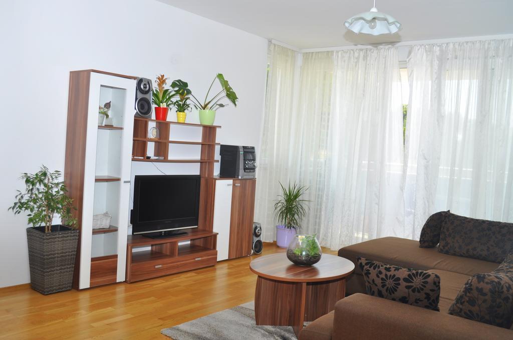 Apartment Kristijan マカルスカ エクステリア 写真