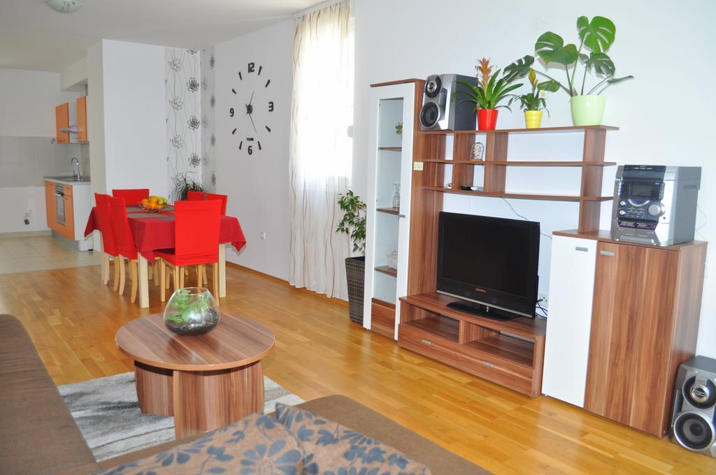 Apartment Kristijan マカルスカ エクステリア 写真